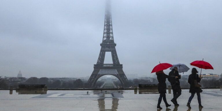 Tour Eiffel : un projet de mur pare-balles en cours