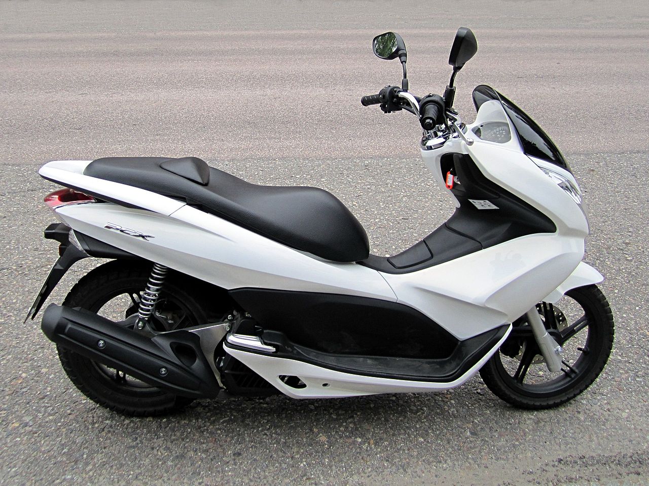 assurance scooter 125