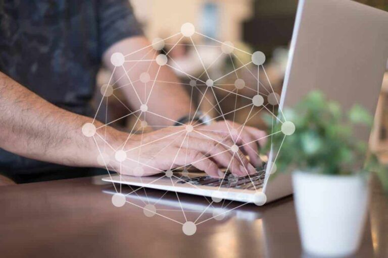 Comment fonctionne le parrainage en ligne ?